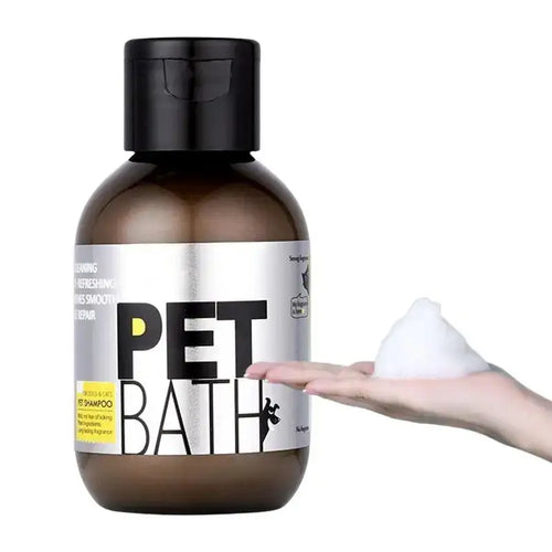 Pet Bath Dog Shampoo with rich gentle foam, deep cleaning coat wash specially formulated for French Bulldog bathing
